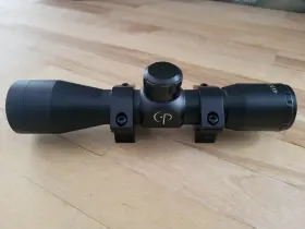 520nl Centerpoint 4x32 Rifle Scope Crosshair Picatinny Mount Black