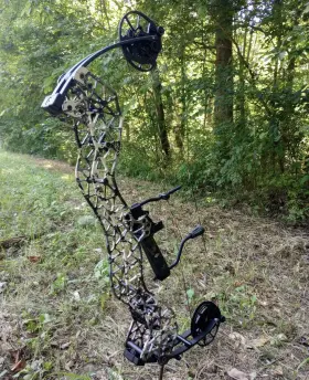A08730 Gearhead Archery P30 Pivot Compound Bow