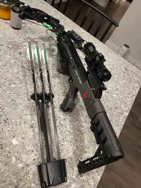 Kili-1104 Killer Instinct Crossbow Boss 405 With Three 3 Bolts Detachable Scope