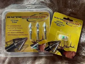 00008 Wacem Archery Products 1 Pack Of 3 Wacftem Broadheads - Triton Blade 125 Grain 1-1/32 Inch Cutting Dia