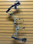 Hoyt Alpha Max 32 Compound Bow - Rh #3 Cam Mod Used. Price: $399.00.