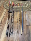 10 Arrows- 8 Easton XX75 Advantage Vane BROADHEAD;4 TARGET;2 Practice Quiver Used. Price: $40.99.
