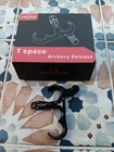Ameyxgs Finger Archery Thumb Release For Compound Bows 360 Rotating Flaw/chip Pre-owned. Price: $25.00.