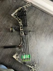 Parker Frontier Compound Bow Used. Price: $350.00.