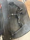 Mathews Mission Craze Youth Compound Bow Right Handed Case Arrows Used. Price: $245.00.
